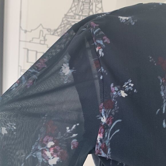 💙💚Printed micro-mesh tee  - Picture 5 of 7